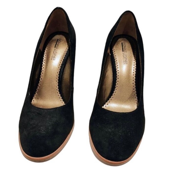 Donald Pliner Heather Wedge Pumps - Picture 2 of 4